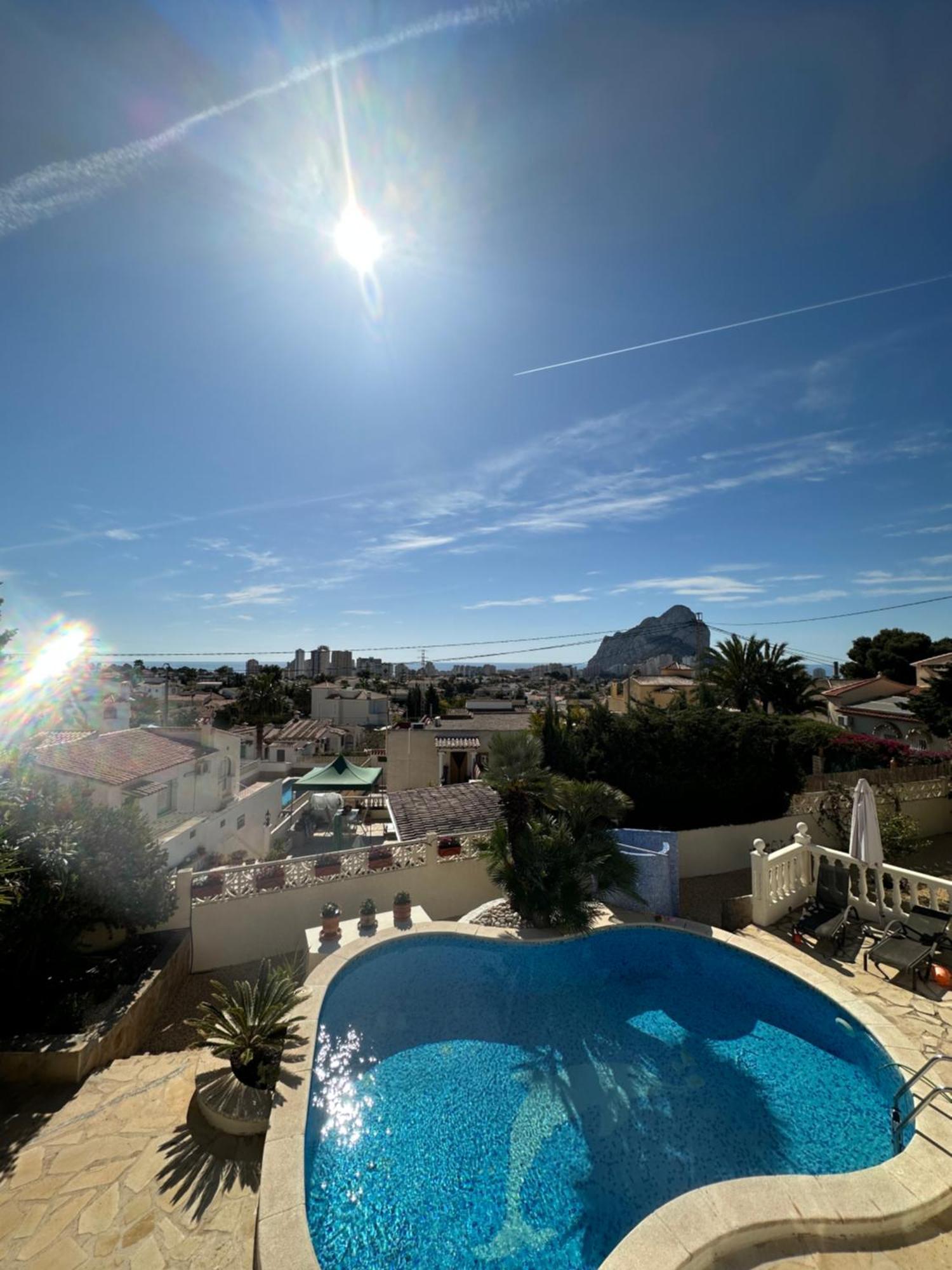Apartamentos En La Villa Con El Territorio Comun En קלפה מראה חיצוני תמונה