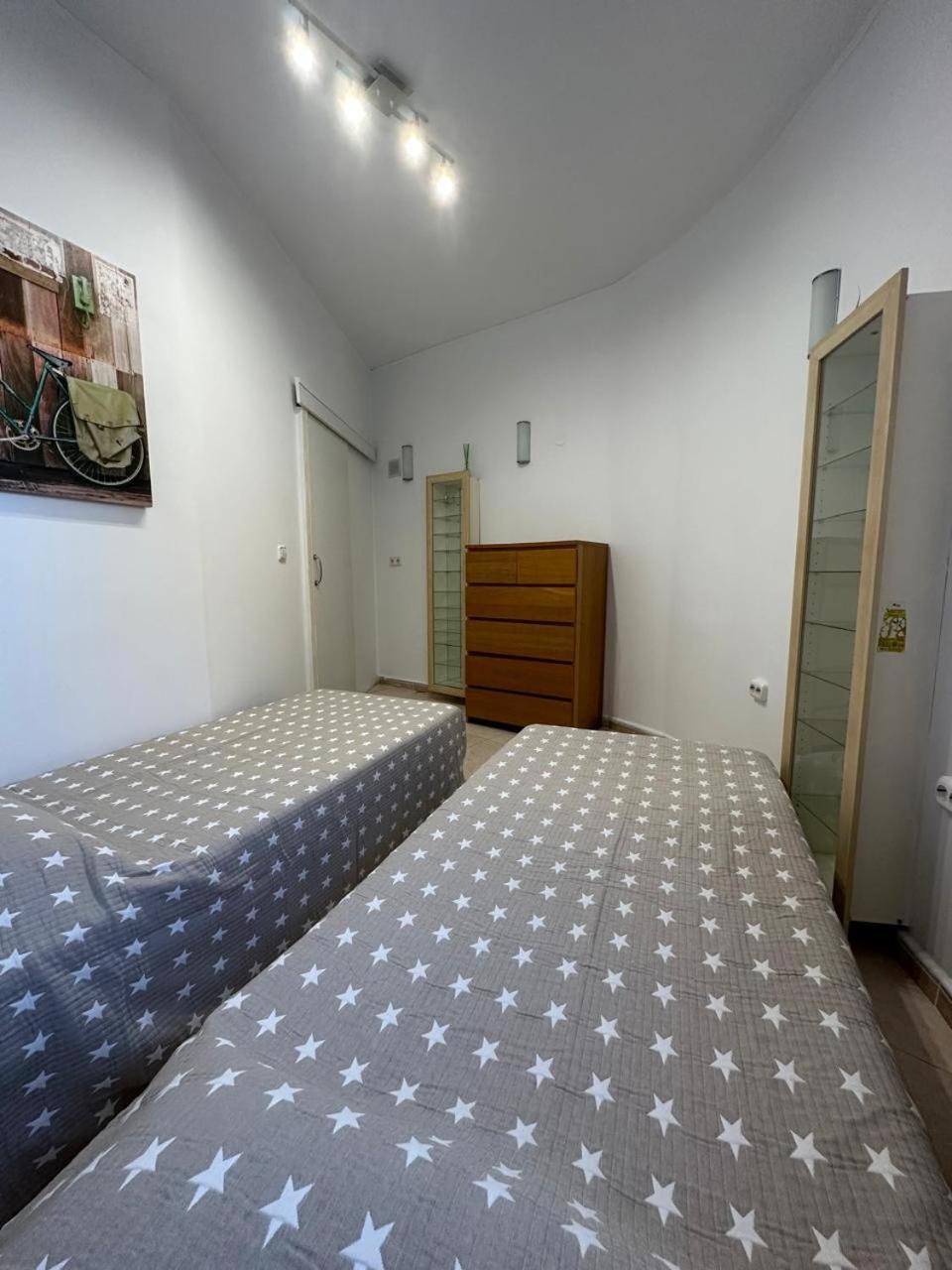 Apartamentos En La Villa Con El Territorio Comun En קלפה מראה חיצוני תמונה
